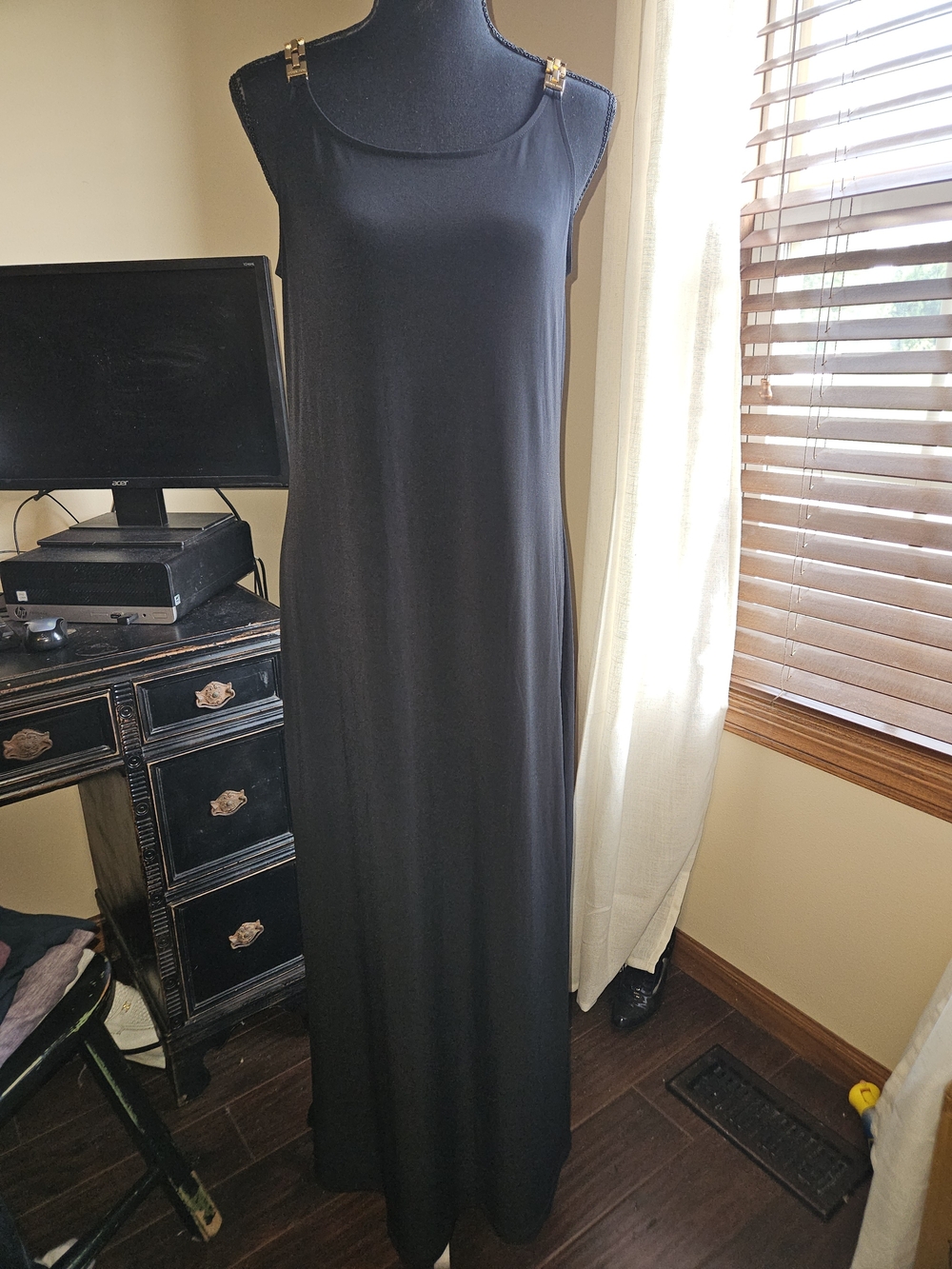 Michael Kors Black Sleeveless Maxi Dress Gold Link Straps. Sz M